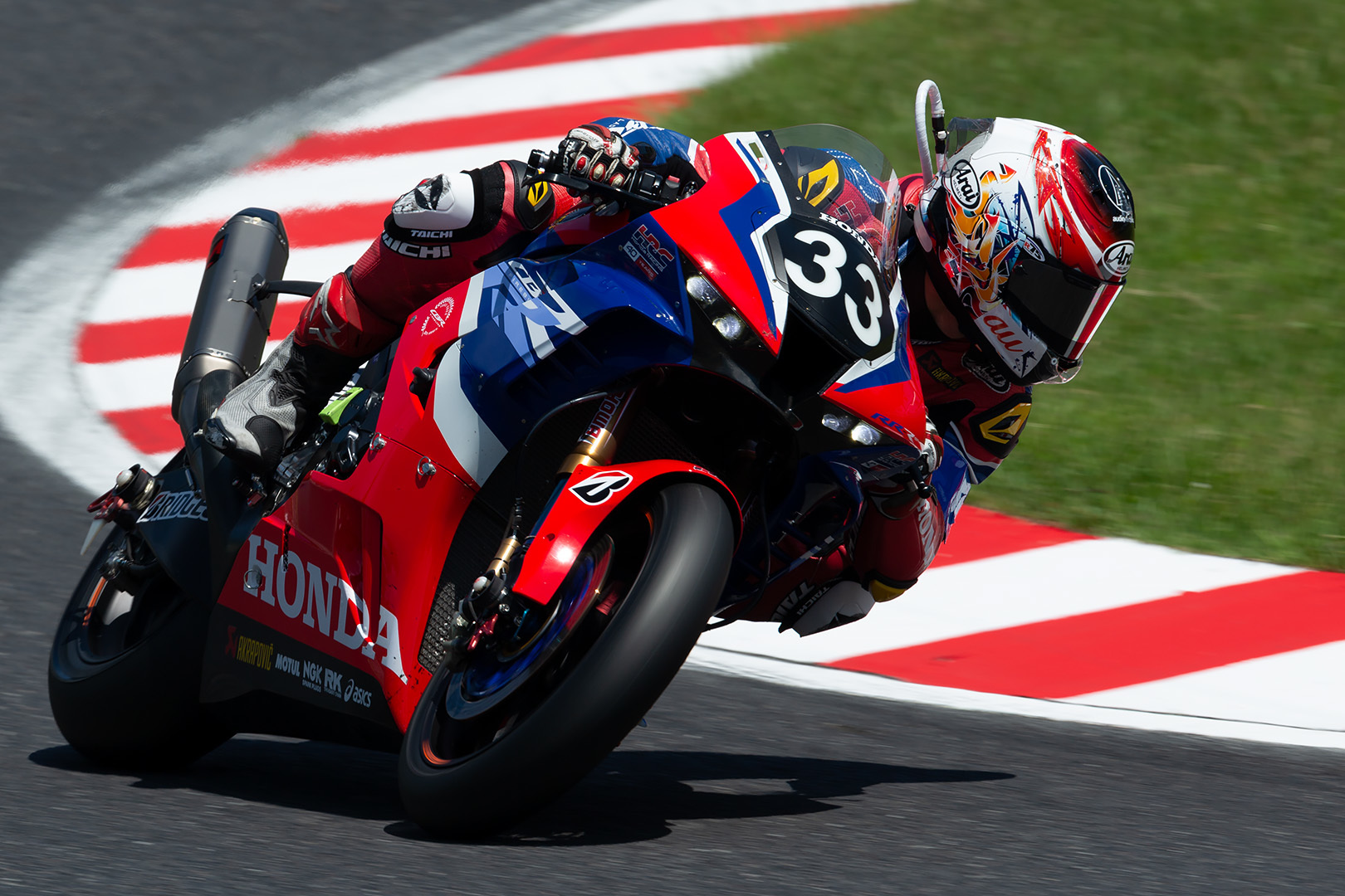 鈴鹿8時間耐久ロードレース その１_a0003166_23360044.jpg