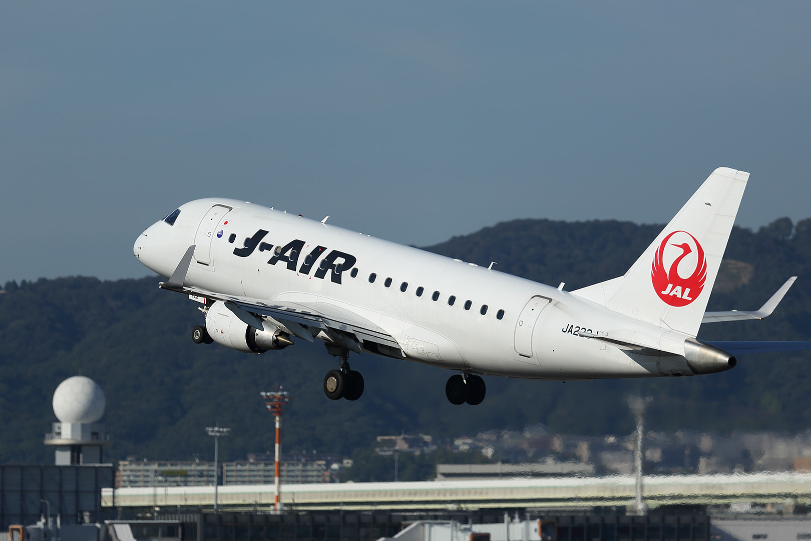 飛行機 （伊丹空港）_a0003166_23393341.jpg