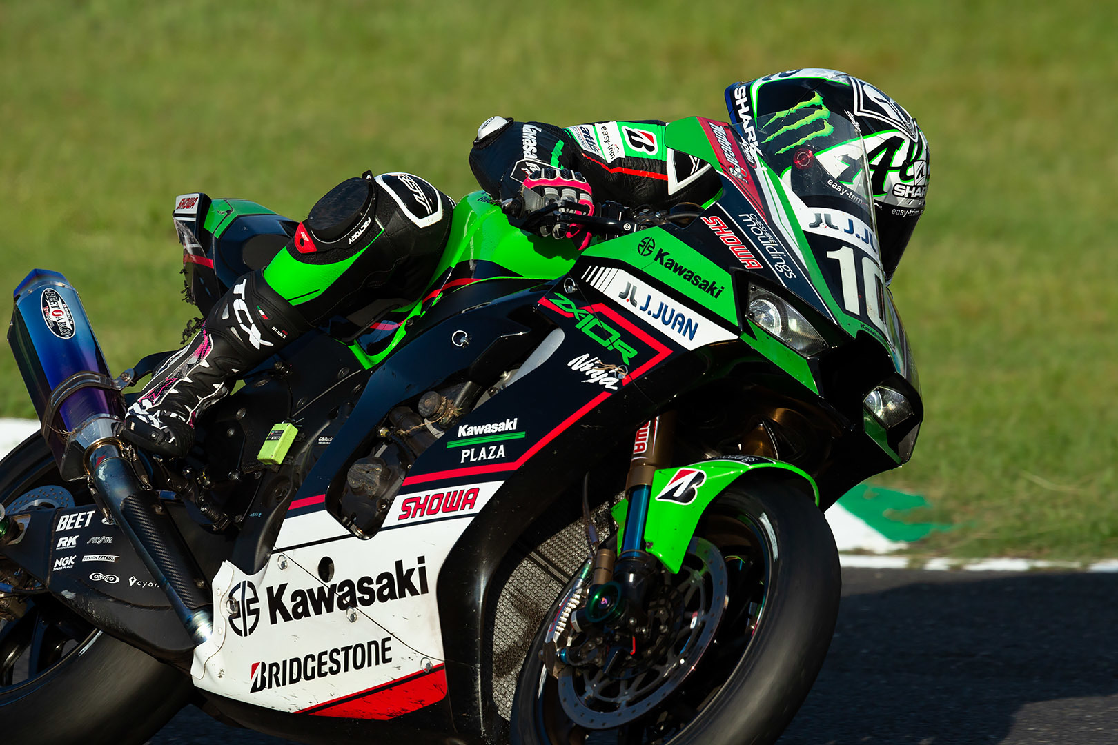 鈴鹿8時間耐久ロードレース その２_a0003166_23422323.jpg