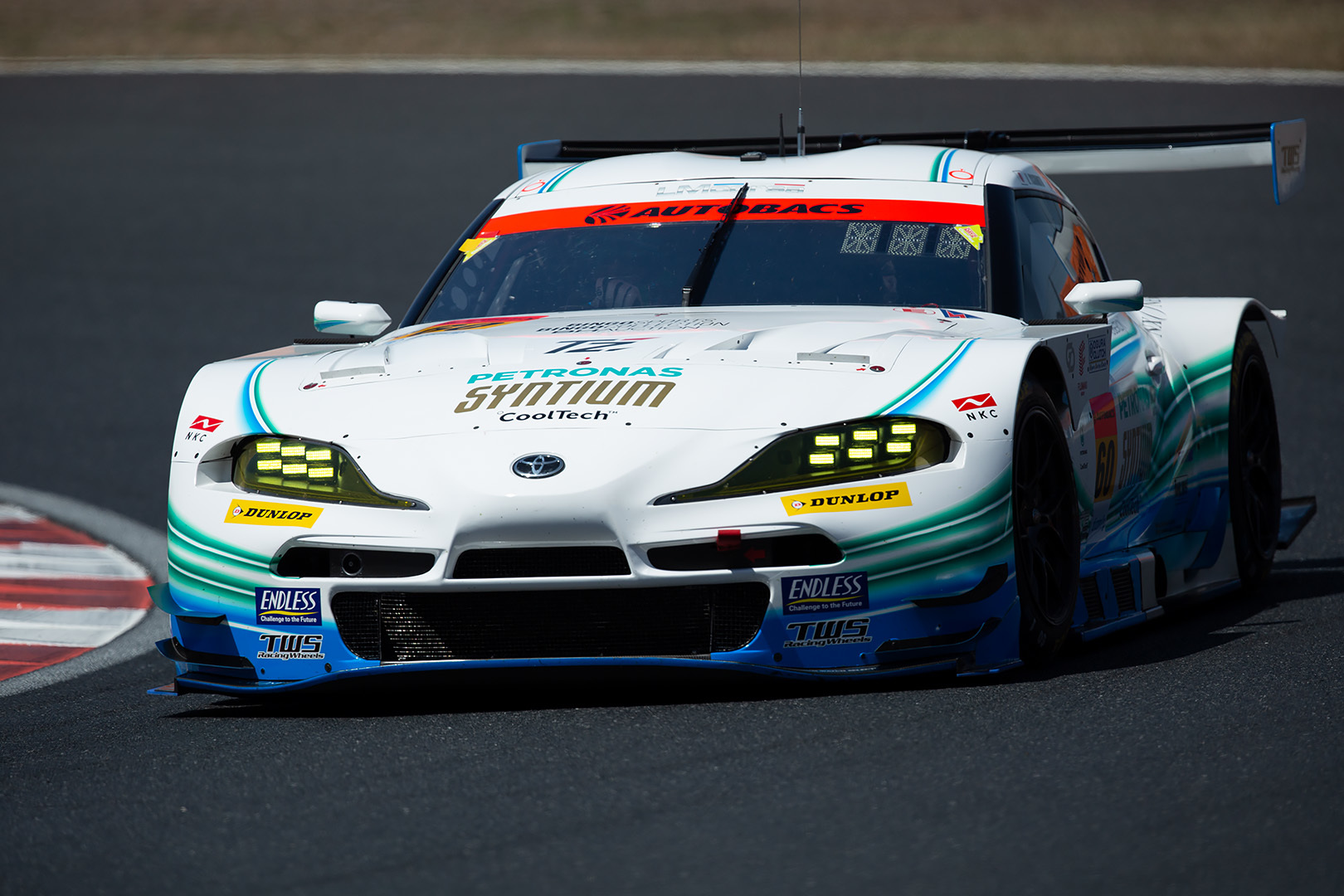 SUPER GT 岡山 GT300 その２_a0003166_23440093.jpg