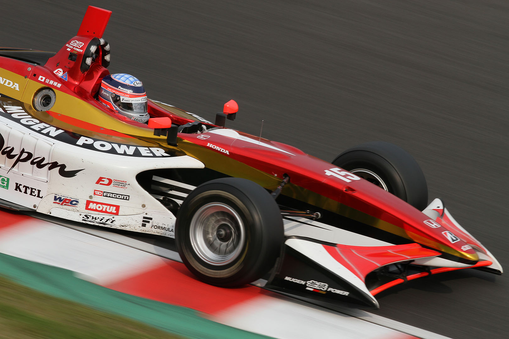 佐藤琢磨 （鈴鹿２＆４レース スーパーフォーミュラ）_a0003166_2346676.jpg