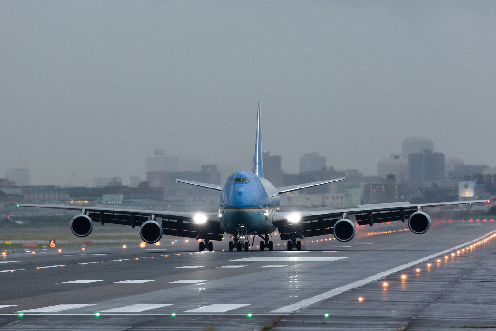 アメリカ大統領専用機 VC-25 エアフォースワン （伊丹空港　猪名川堤防）_a0003166_23500456.jpg