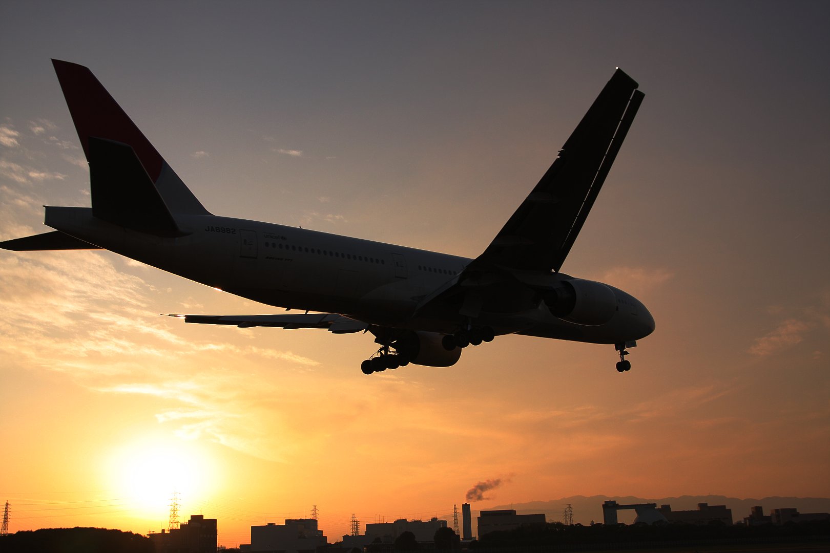 飛行機　（千里川）_a0003166_238923.jpg