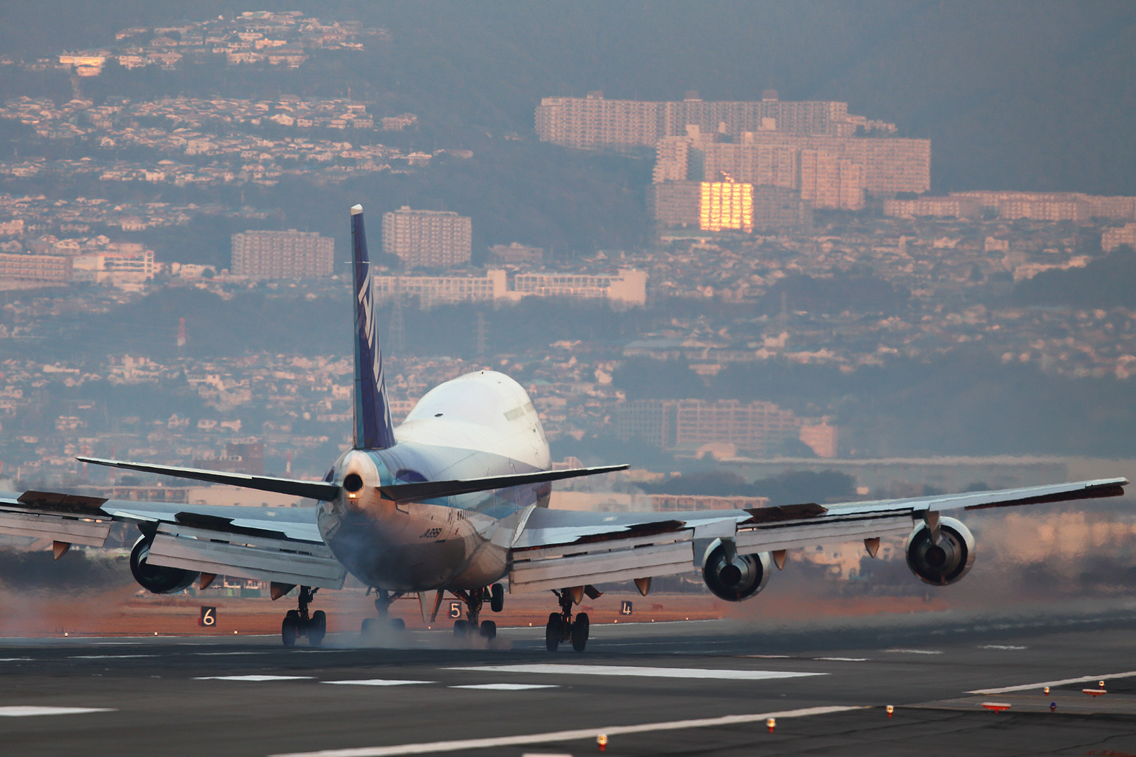 Ｂ７４７ 伊丹イベント 朝 （伊丹空港 千里川）_a0003166_956579.jpg